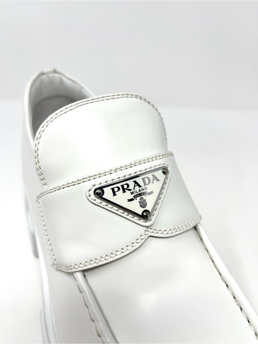 NEW Prada Monolith Triangle Logo White Leather Loafers Heels Chunky 39.5 9.5 - Picture 4 of 14